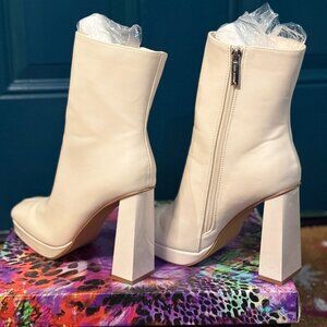 Buttery Soft Cream Leather Go Go Boots NIB by Cape Robbin Size 6.5
